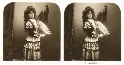 Stereoskopisk kort, der viser en ung kvinde i traditionelt spansk kostume fra Aragon-området, ca. 1900 (sepia-billede) af German School