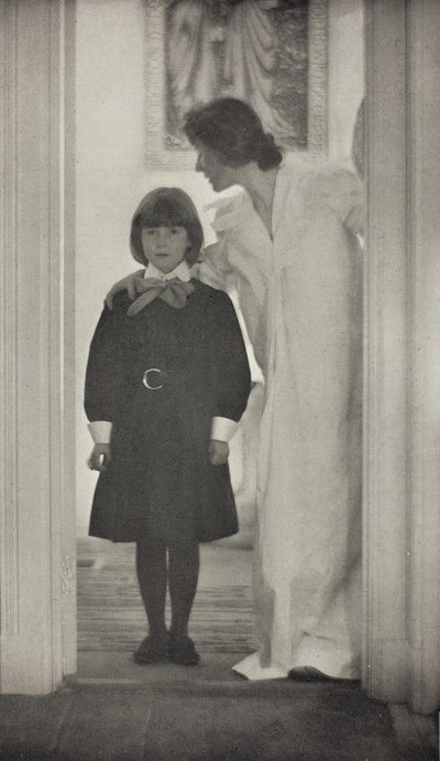 Velsignet er du blandt kvinder, 1899. af Gertrude Käsebier
