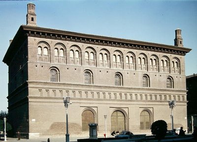 Ydre af La Lonja, bygget i 1551 af Gil Morlanes