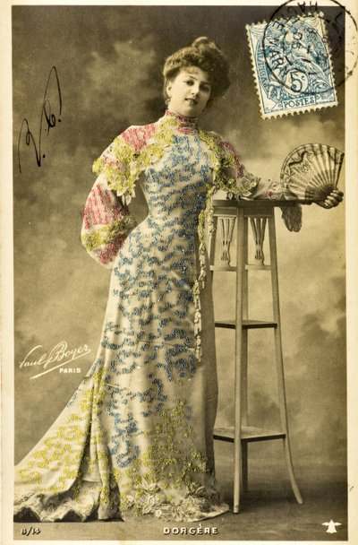 Postkort: Portræt af Arlette Dorgere/Nee Anna Mathilde Irma Jouve (1880 - 1965), komiker, danser og sanger af Phillipe de Marlier