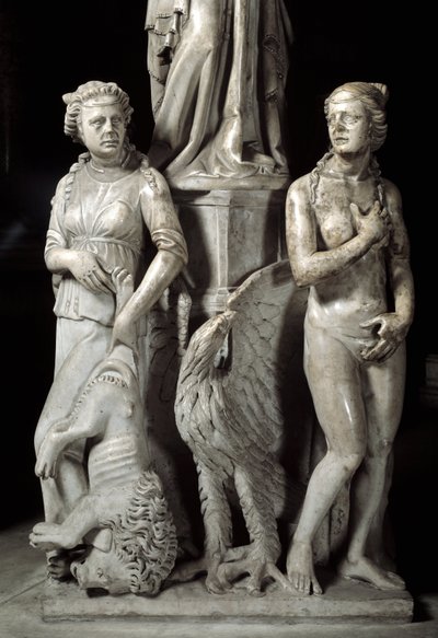 Detalje af de skulpturerede grupper, der understøtter stolen, realiseret af Giovanni Pisano (1248-1314): to kardinaldyder (Detalje af skulpturerne, der understøtter marmorprædikestolen, to kardinaldyder) 1302-1311 Cathedrale de Pisa (Duomo di Pisa), Italie af Giovanni Pisano