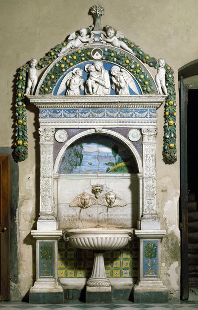 Decoree springvand med et højt relief i marmor og terracotta af Giovanni della Robbia (1469-1529) 1498. Santa Maria Novella sakristi, Firenze af Giovanni della Robbia