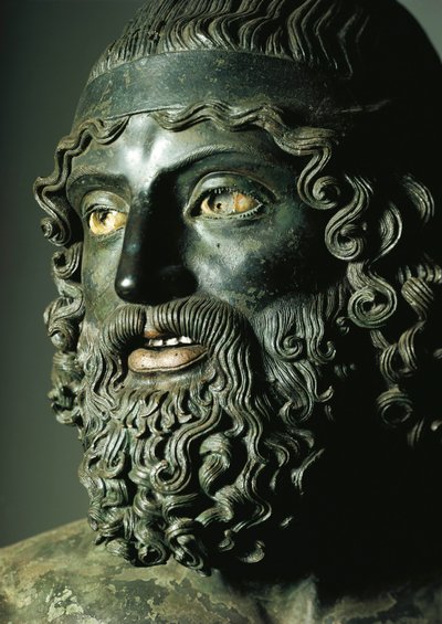 Detalje af hovedet af Statue A eller den yngre af Riace Bronzes (bronze) f.Kr af Greek