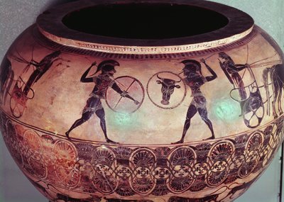 Dinos forestillende Perseus og Gorgonerne, detaljer, der viser Hopliter, der kæmper mellem deres vogne, ca. 580 f.Kr. (keramik) (se også 173180) af Greek