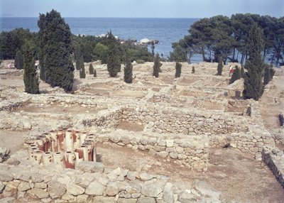 Græske ruiner af Emporion havn af Greek