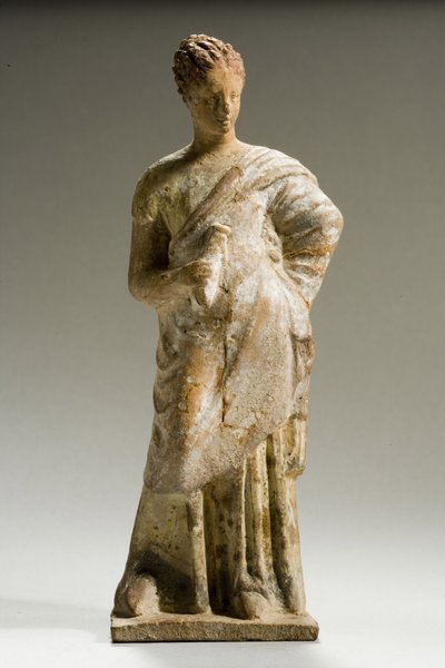 Statuette af en kvinde, hellenistisk periode, ca. 3. århundrede f.Kr. (terracotta) af Greek
