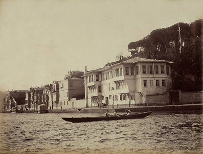 Bygninger langs Tarabya-bugten ved Marmarahavet, Tyrkiet af Guillaume Berggren