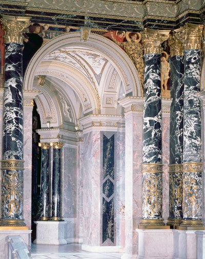 Interiør af Kunsthistorisches Museum i Wien, detalje, der viser buegang og udsmykningen af figurer, der forestiller den italienske renæssance, 189091 (vægmaleri) af Gustav Klimt