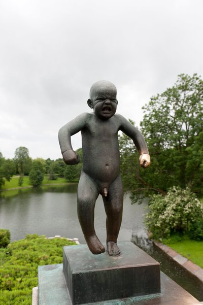 "Sinnatageen" vred dreng, skulptur i Frogner Park, Oslo, Norge (bronze) af Gustav Vigeland