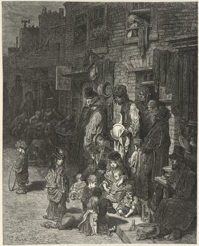 Folk, der står og sidder uden for deres huse, i en gade, fra 