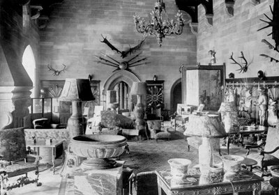 The Great Hall, Warwick Castle, 1924-1926. af HN King