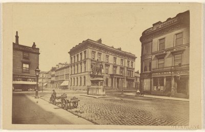 Dronningestatuen og klubhuset, Glasgow. af H. Macfarlane