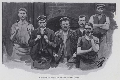En gruppe Cradley Heath Chainmakers (s/h foto) af Harold Hume Piffard