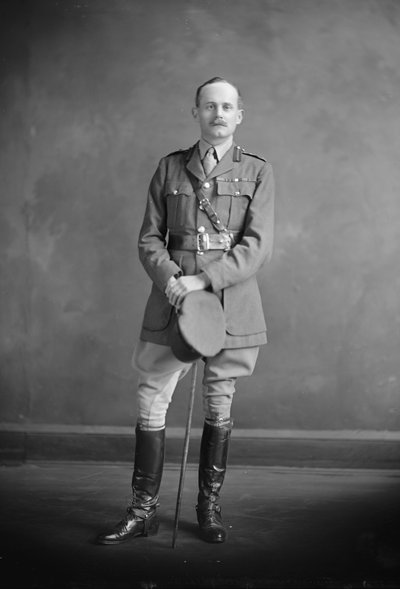 Oberst Claude Edward Dansey (1876-1947) (s/h-foto) af Harris & Ewing