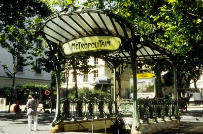 Subway station Abbesses i Paris, Frankrig af Hector Guimard