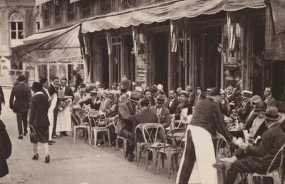 Paris: Un cafe bien parisine, L