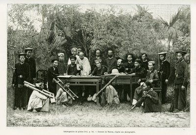 Forhør af pirater. Gravering af Thiriat, efter et fotografi, for at illustrere historien Trente mois au Tonkin i 1884, af Doctor Hocquard, i le tour du monde 1889, instrueret af Edouard Charton (1807-1890), Hachette, Paris. af Henri Thiriat