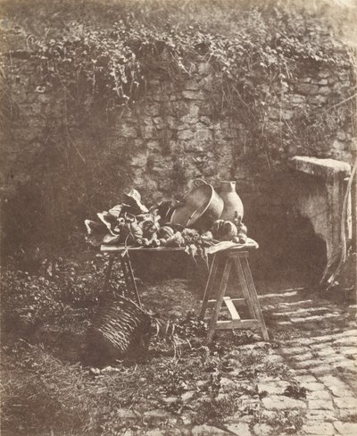 [Stilleben: Kedel, kande og grøntsager på et rullebord]. af Henri Victor Regnault