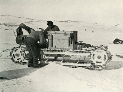 En af motorslæderne, 1911, 1913 af Herbert Ponting