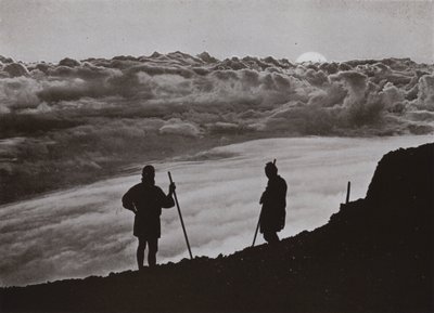 Solnedgang fra toppen af Fuji (s/h foto) af Herbert Ponting