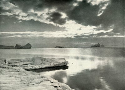 The Falling of the Long Polar Night, c19101913, 1913. af Herbert Ponting