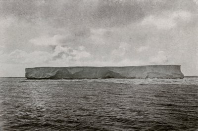 Den første isbjerg, c1910, 1913 af Herbert Ponting
