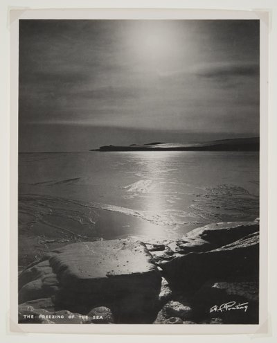 Havets frysning (bromidtryk) af Herbert Ponting