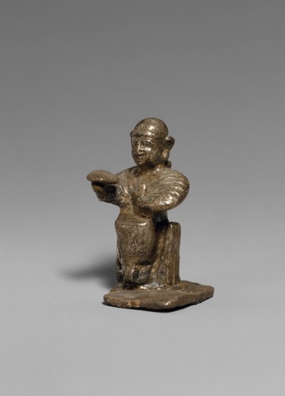 Siddende kvinde, ca. 1300 f.Kr. (sølv) af Hittite