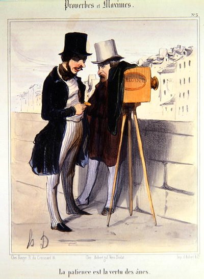 Tegneserie, der latterliggør den tid, der er nødvendig for at tage et daguerrotypebillede, ca. 1840 (farvelitografi) af Honoré Daumier