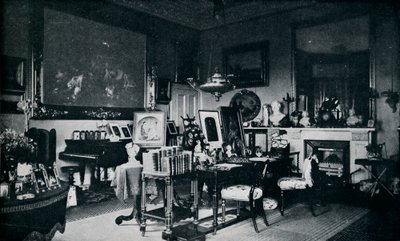 Queens Private Sitting Room i Osborne, c1899, 1901 af Hughes and Mullins