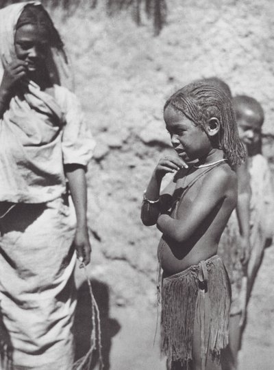 Afrika: Børn i Omdurman (s/h-foto) af Hugo Adolf Bernatzik