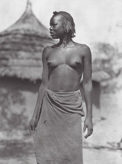Afrika: Eliri-pige (s/h-foto) af Hugo Adolf Bernatzik