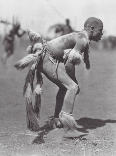 Afrika: Nuba-brydere (s/h-foto) af Hugo Adolf Bernatzik