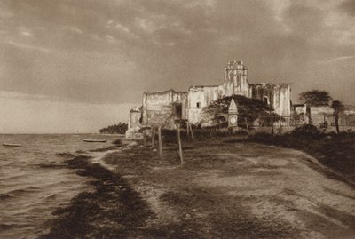 Mexico: Campeche, ruinen af San Francisco-klosteret (s/h-foto) af Hugo Brehme