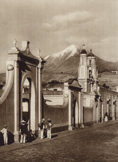 Mexico: Chalchicomula med Pico de Orizaba (s/h-foto) af Hugo Brehme