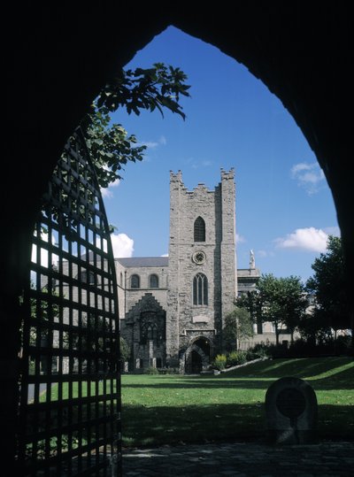 Sankt Audoens Kirke, bygget 1190 af Irish School