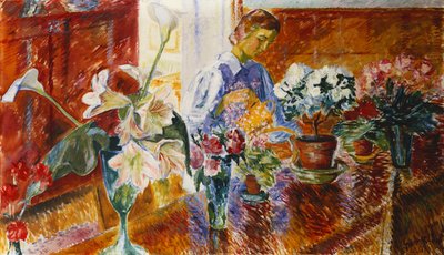 Et interiør med en kvinde, der vander planter af Isaac Grunwald