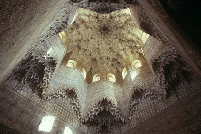 Loft over Hall of the Abencerrajes af Islamic School