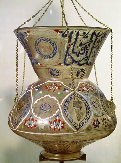 Lampe, fra moskeen Sultan Hasan, Cairo (glas) af Islamic School