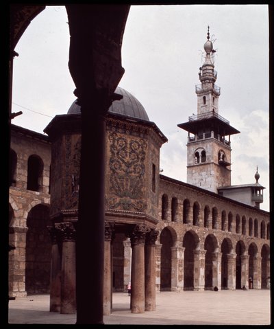 Umayyad-moskeen, også kendt som den store moske i Damaskus (Fotografi) af Islamic School