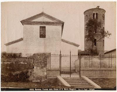 Church of St Mary Major, Ravenna, Emilia-Romagna, Italien, fotografi af Pietro Poppi, Bologna, ca 1900 af Italian Photographer
