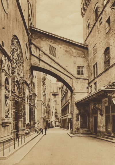 Firenze / Firenze: Church of S Michele, den nederste del fra vestsiden, Arnolfo di Cambio og Taddeo Gaddi (s/h foto) af Italian Photographer