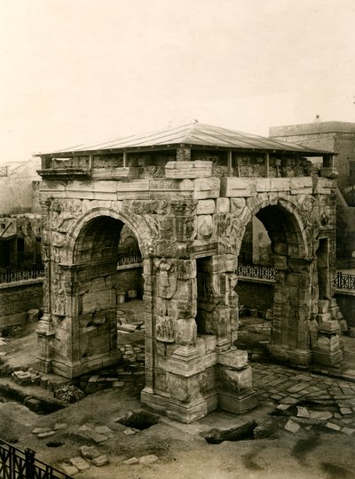 Marcus Aurelius-buen efter restaureringen, Tripoli, Libyen af Italian Photographer