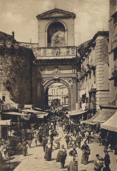Napoli: Porta Capuana (s/h foto) af Italian Photographer