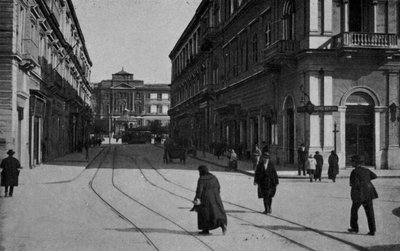 Taranto, Via Archita, kontorbygning (s/h foto) af Italian Photographer