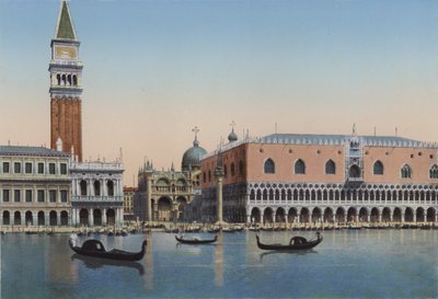 Venedig, Piazzetta San Marco og Dogepaladset fra lagunen af Italian Photographer