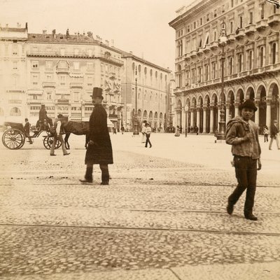 Udsigt over Piazza del Duomo, Milano, 1873 af Italian Photographer