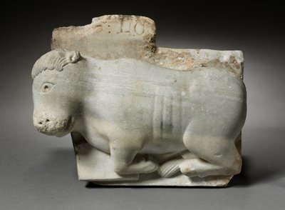 Fragment af en hovedstad med oksen fra Sankt Lukas, ca. 1175-1200 af Italian School