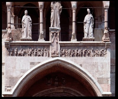 Frise af månedernes hovedindgang (skulptur af Italian School