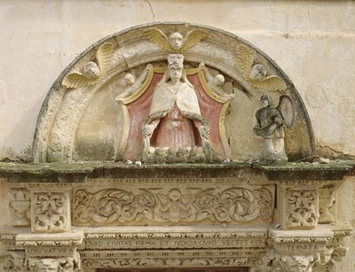 Madonna of the Misericordia, detalje af portallunetten (sten) af Italian School